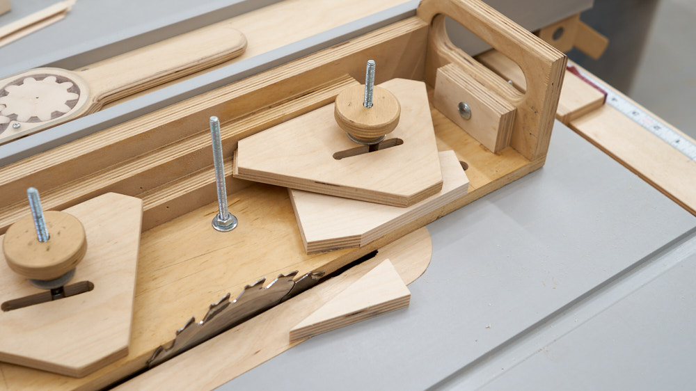 Making The Ultimate Feather Board IBUILDIT.CA