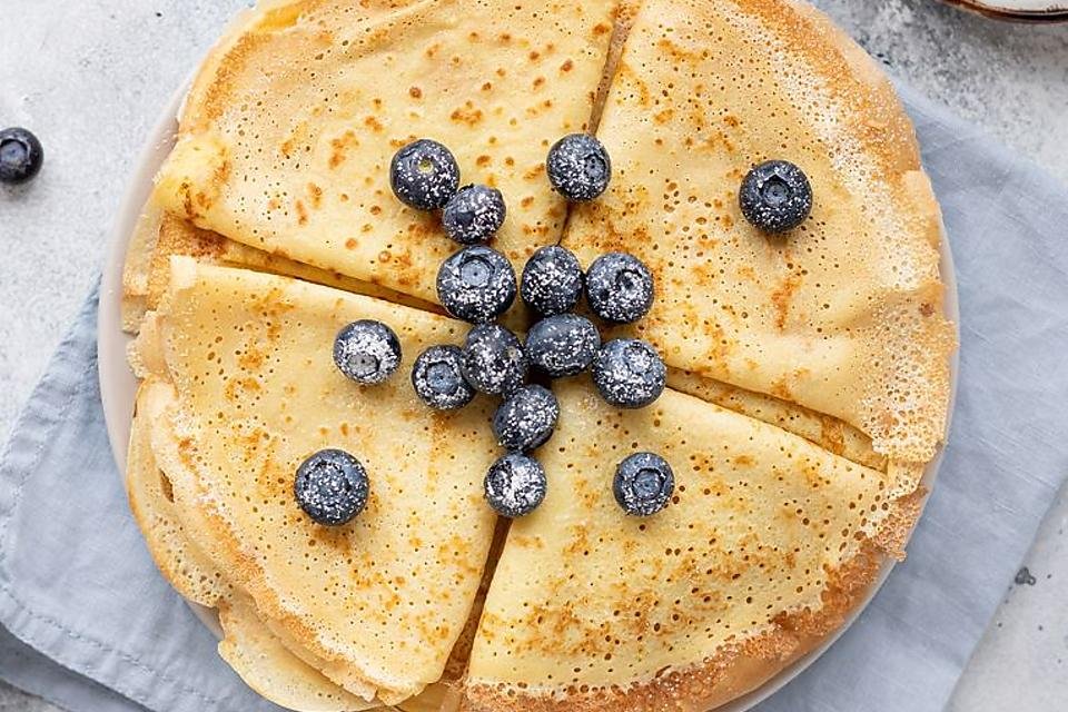 Cream Cheese Pancakes Recipe Has Just 2 Simple Ingredients (Low Carb