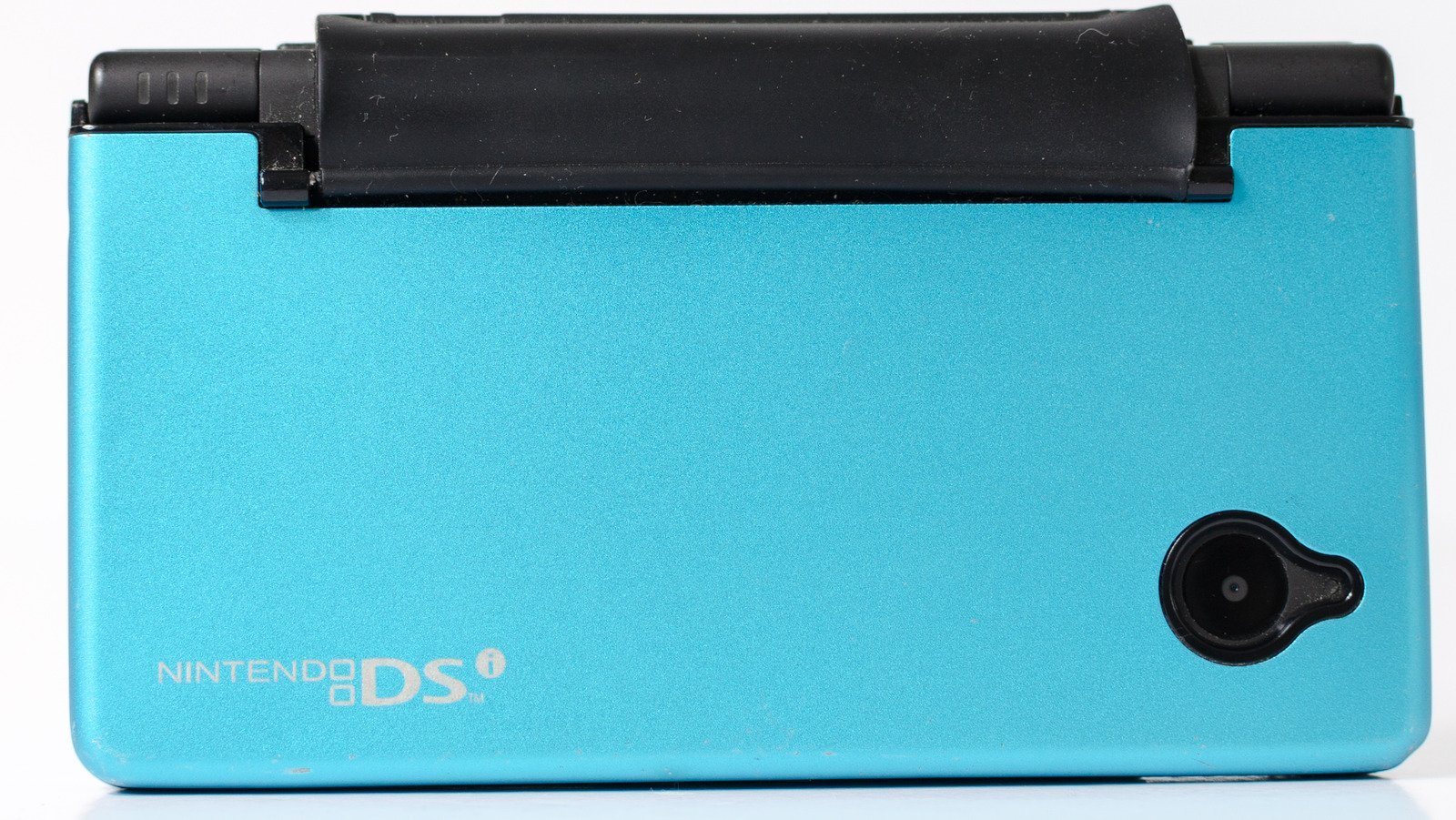 The Original Nintendo Dsi Prototype Included Two Ds Cartridge Slots