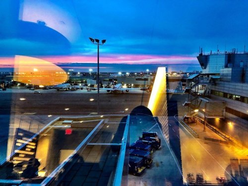 What It's Really Like to Fly Premium Economy and is it