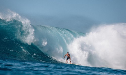 Under the Wave at Waimea by Paul Theroux review death, drugs and
