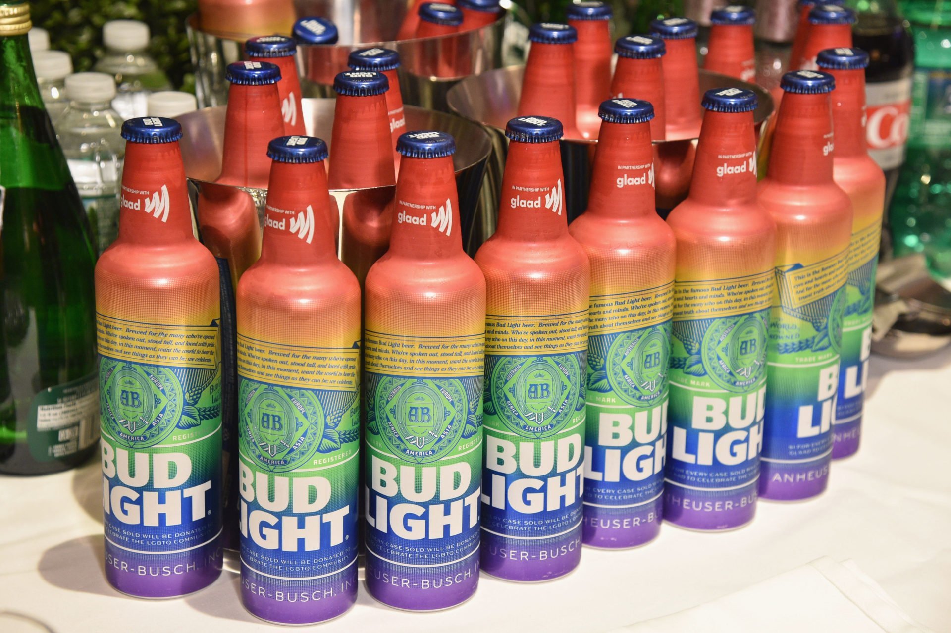 Bud Light 'controversey' and boycotts the full story as it tears the