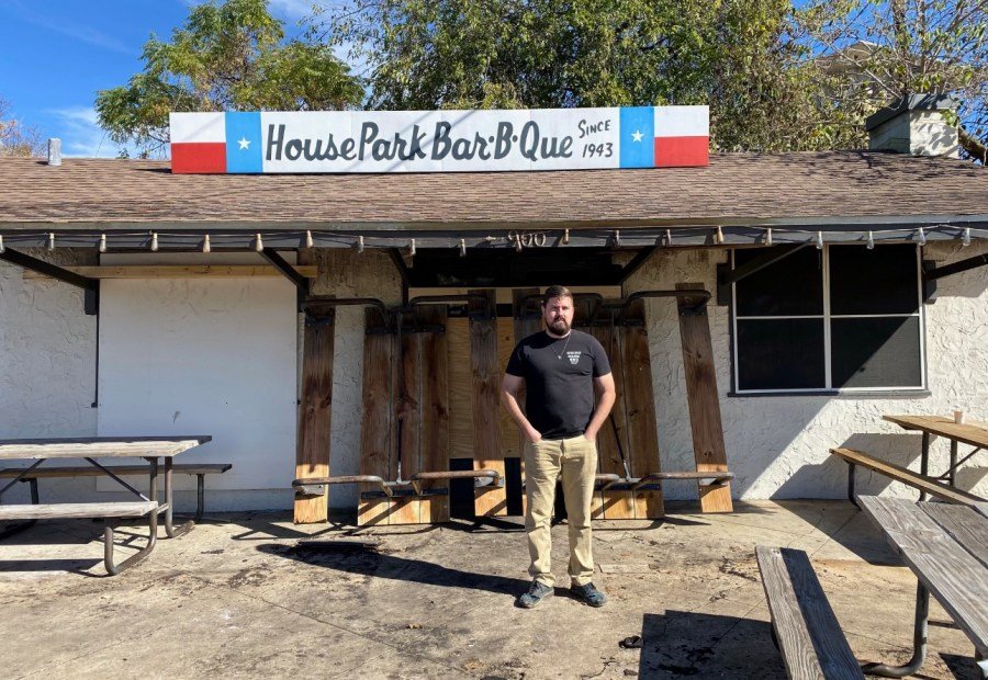 Austin's oldest BBQ pit opening again after 2020 fire Flipboard