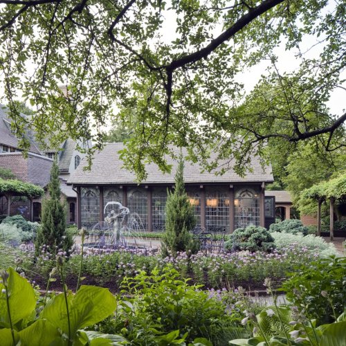 The Greenhouse In Wisconsin Is A Secret Garden Restaurant Surrounded By