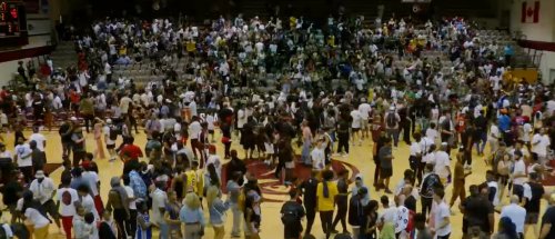The StarStudded CrawsOver Game Ended In The Second Quarter Due To Condensation On The Court