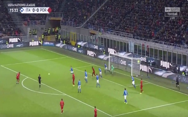 Video AC Milan's Donnarumma with outstanding save for Italy