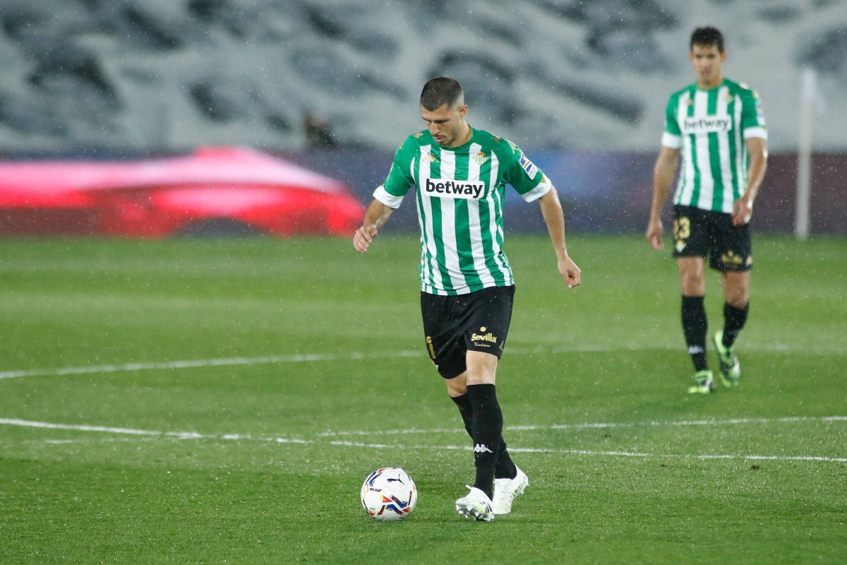 Guido Rodriguez Liverpool Arsenal transfer latest