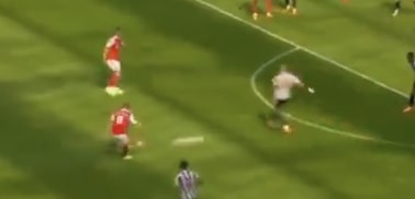 Martin Odegaard puts Arsenal in front vs Newcastle