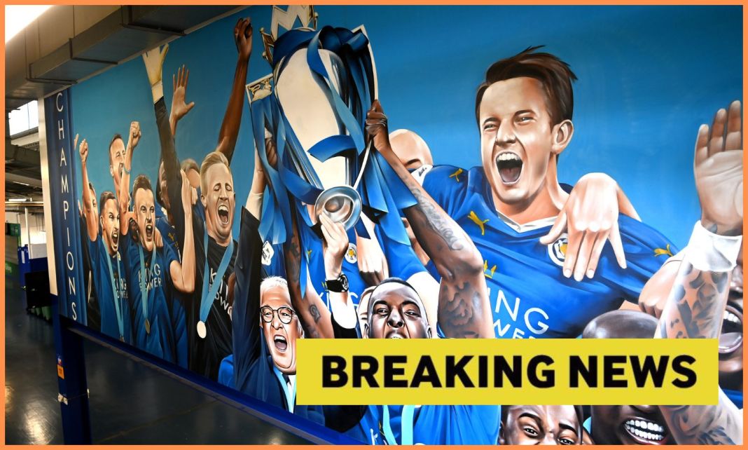 El ex árbitro de la Liga Premier admite que podría haber favorecido a Leicester durante la temporada ganadora del PL