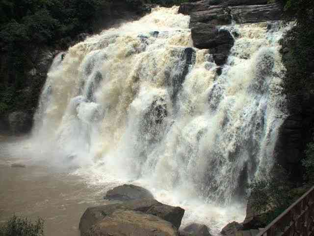 20 Best and safe Picnic Spots near Jharkhand for School, College