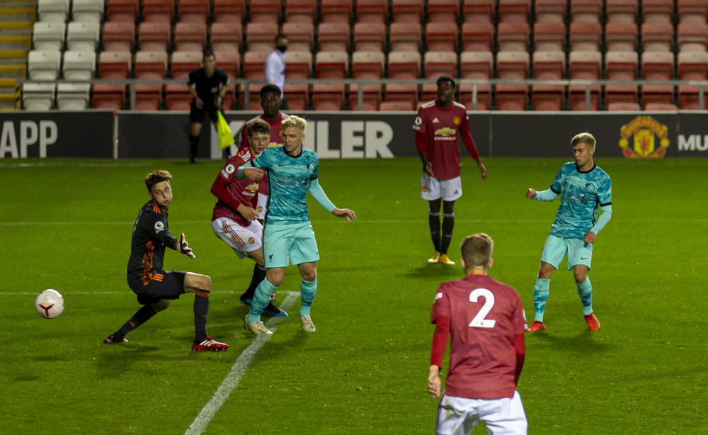 Report Manchester United U23's fall against Liverpool