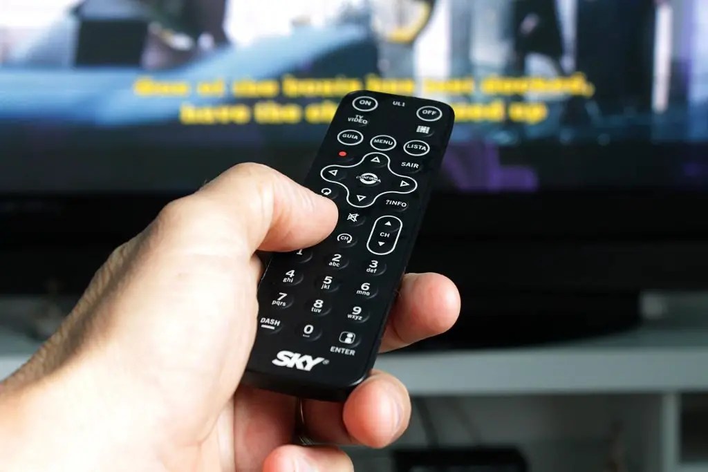 How To Program a GE Universal Remote Without Codes?