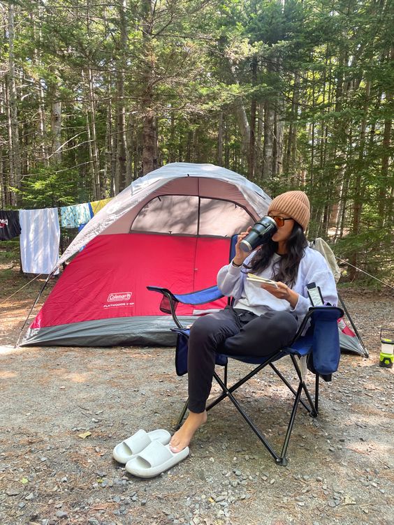 How to Look Cute While Camping 