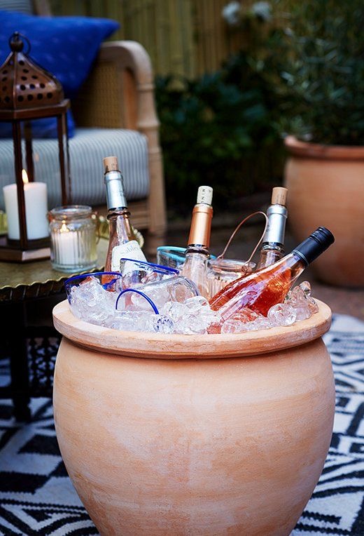How to Elevate Your Summer Hosting & Entertaining Tips