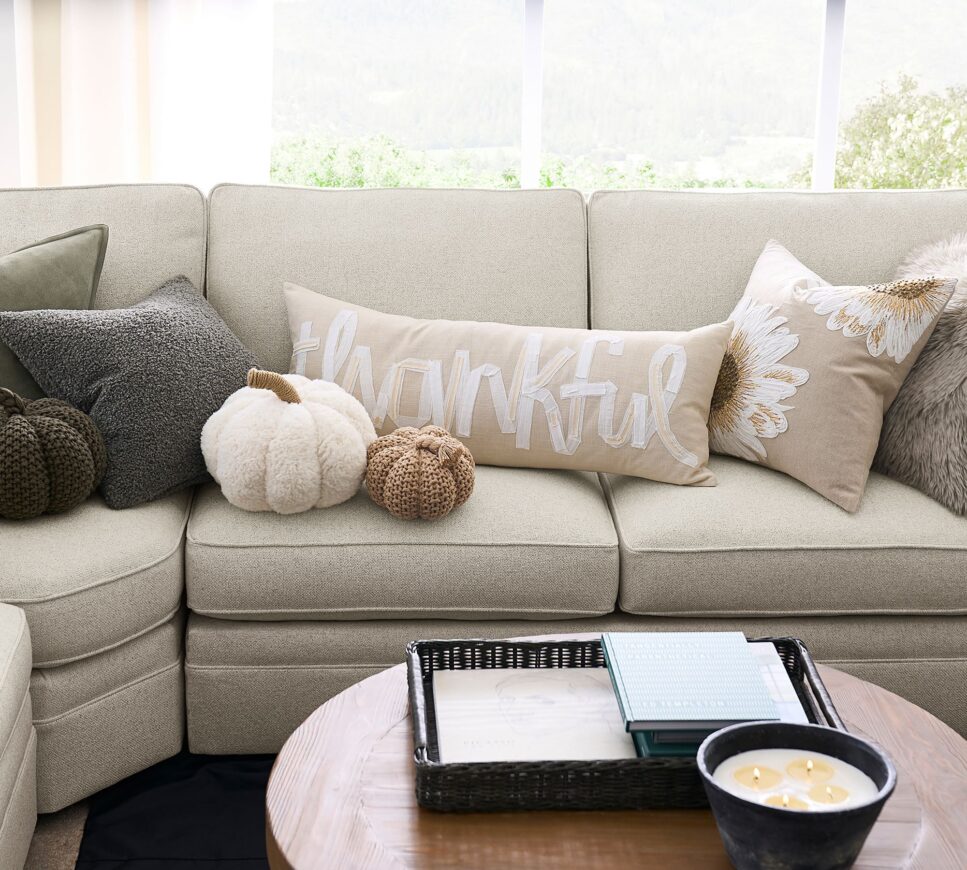 Cute Halloween Living Room 