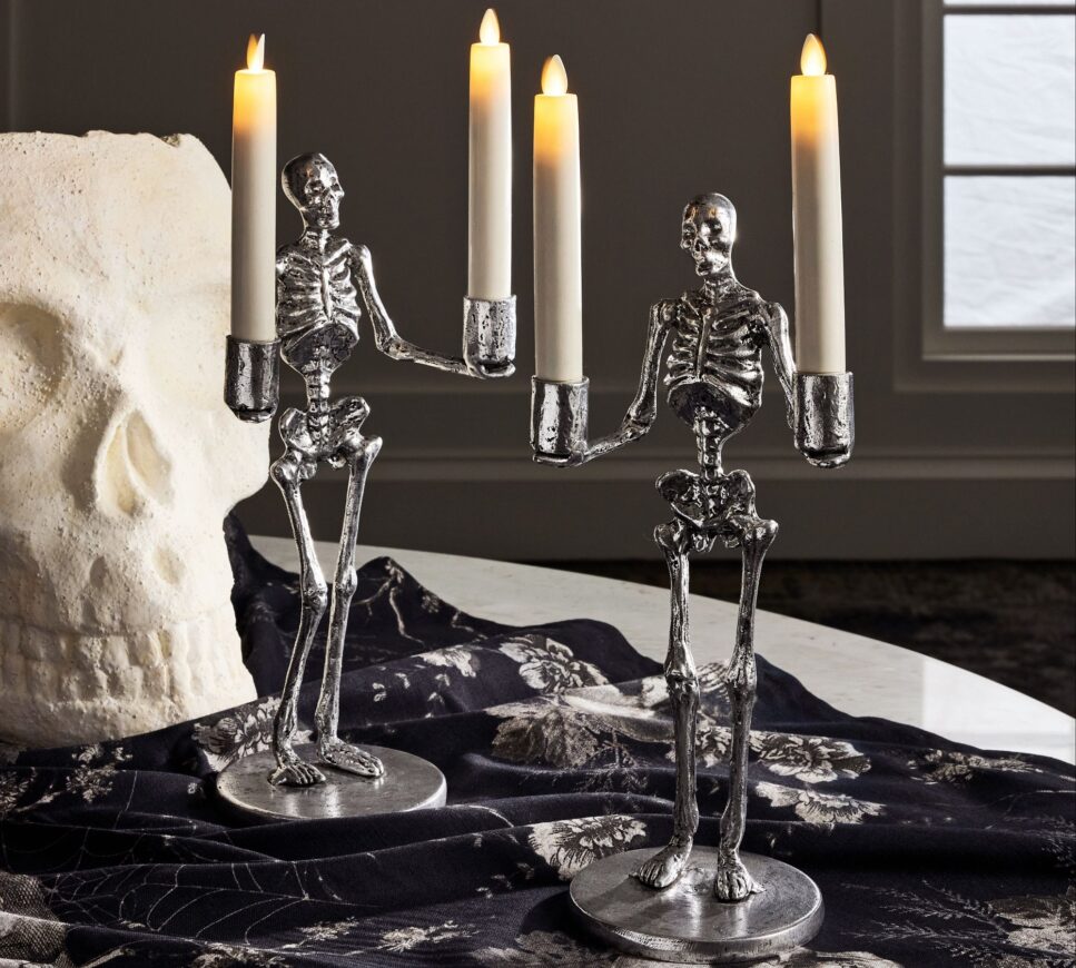 Skeletong Candle Holders