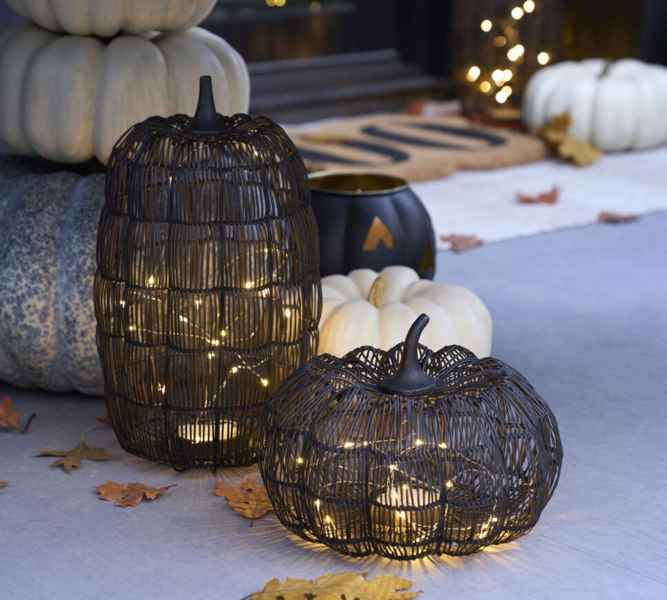Chic Porch Decor for Halloween