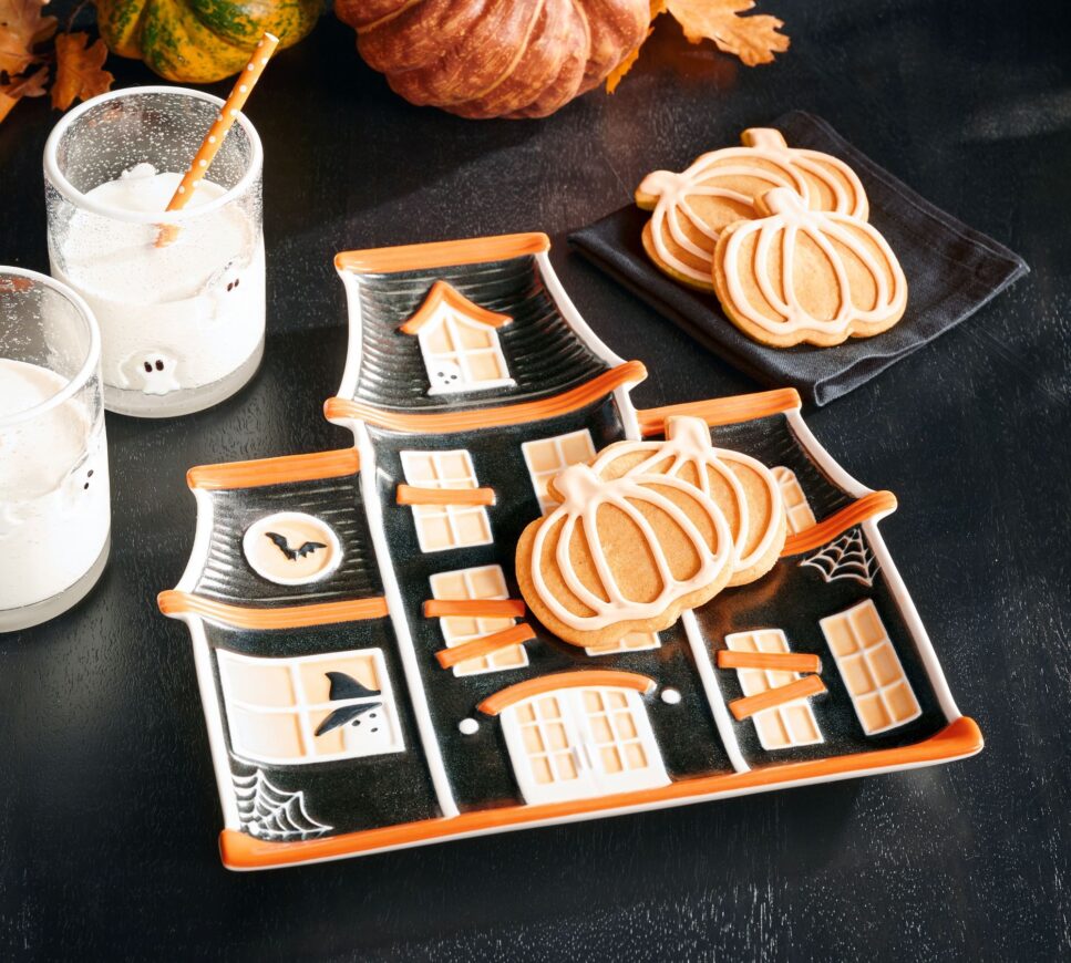 Halloween House Plate