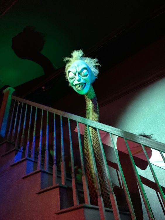 How to Get the Beetlejuice Aesthetic
