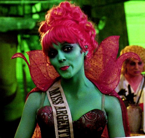 How to Get the Beetlejuice Aesthetic
