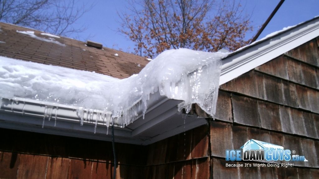 Best Roof Ice Dam Removal in Hayward, WI SameDay Steam Ice Dam