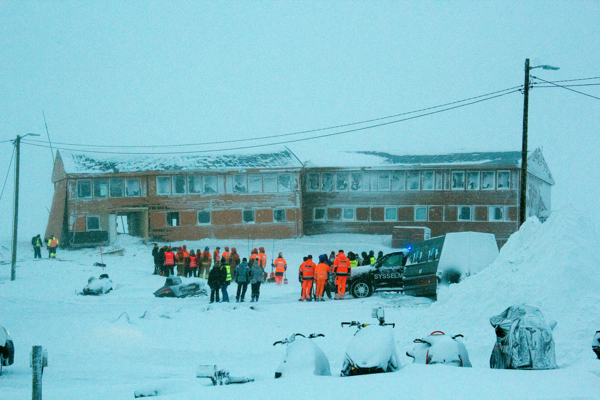 ALERT AVALANCHE DESTROYS TWO APARTMENT BUILDINGS ON VEI 228; PART OF