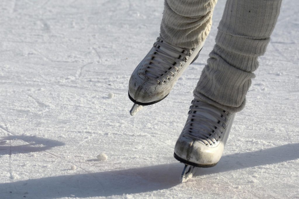 Ankles Hurt When Ice Skating? Causes + Soothing Tips Ice Skate Nerd