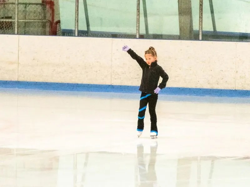 What Do Figure Skaters Wear To Practice?