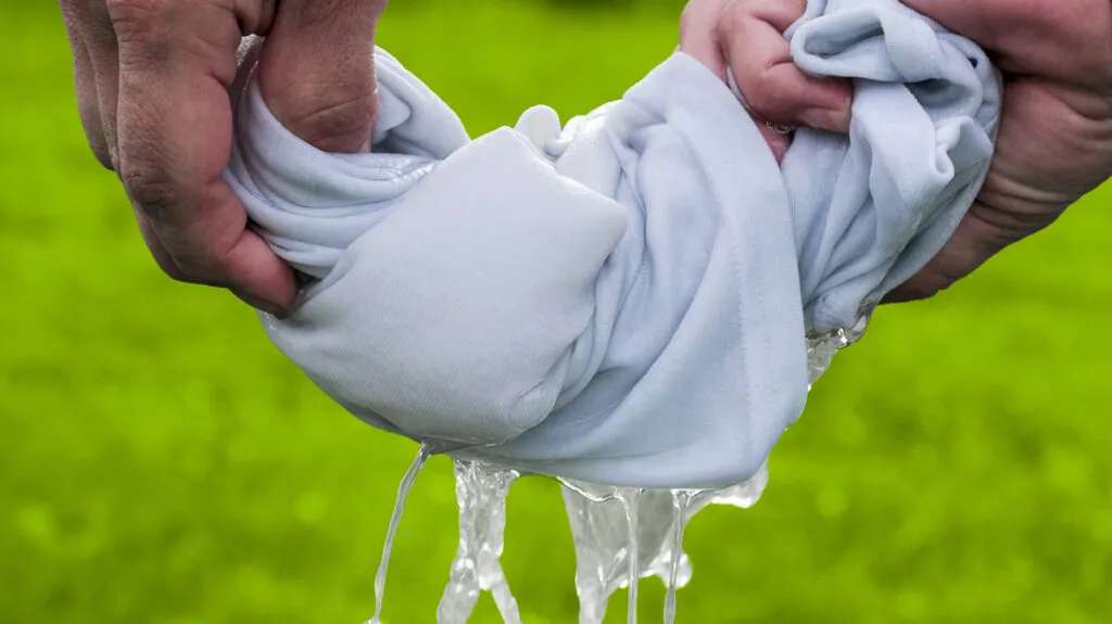 Why Does My Laminate Floor Look Cloudy Iconic Cleaning