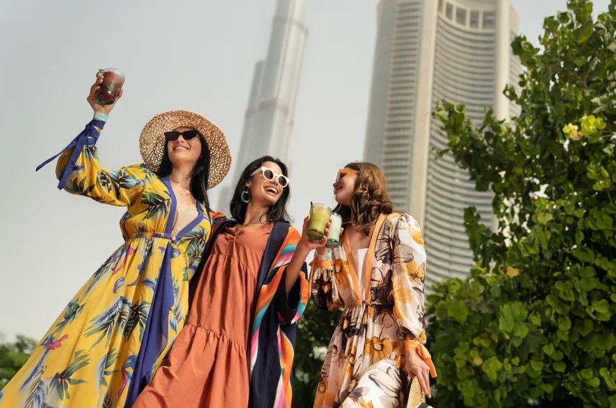 Now Dive into Pink Ladies’ Day Dubai’s Ultimate Poolside Experience