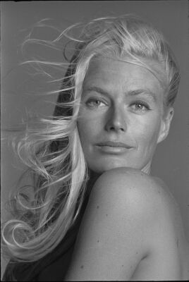 Nina von Pallandt : Contact sheet: TON_NVP008 | Iconic Licensing