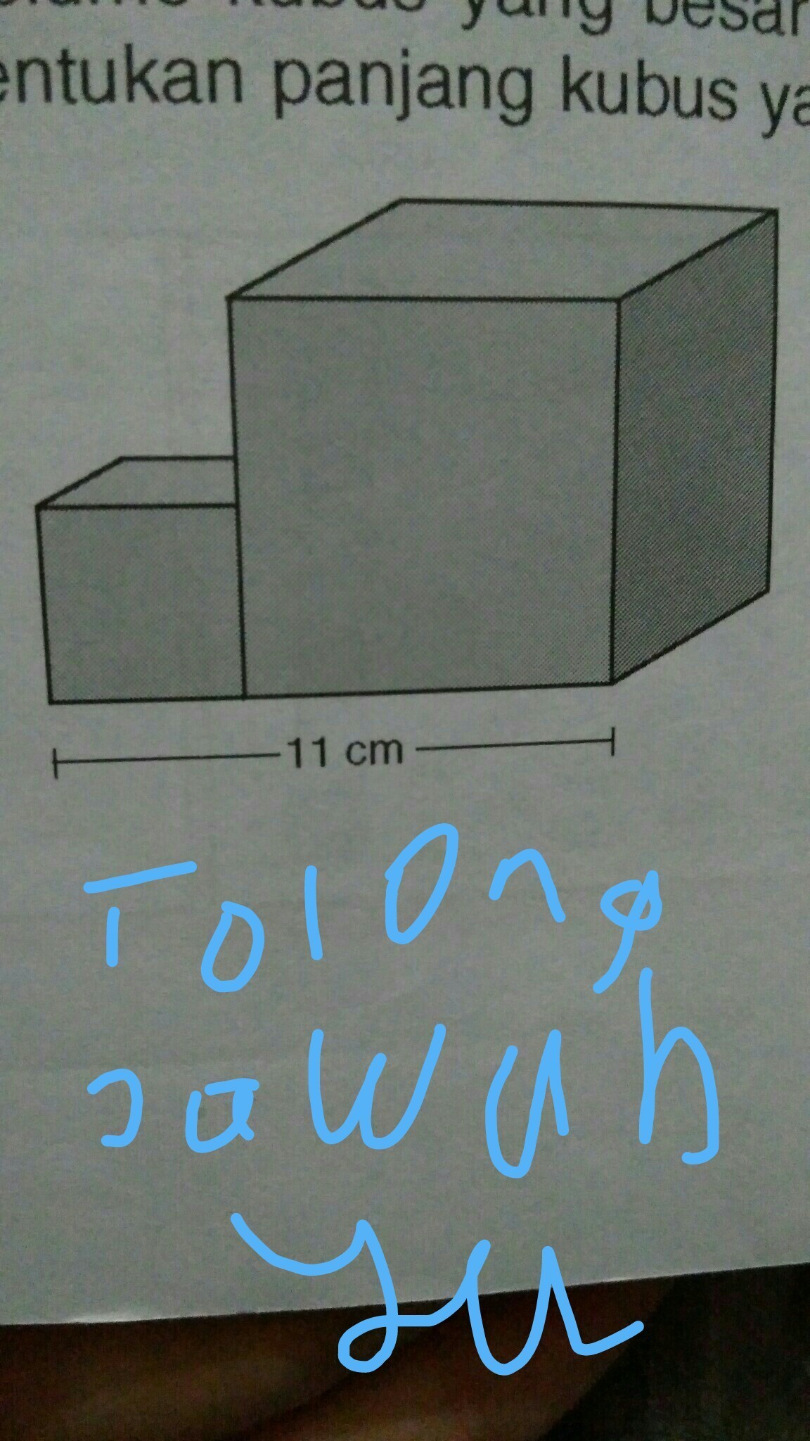 kedua kubus diletakkan berjajar seperti gambar di samping. jika volume