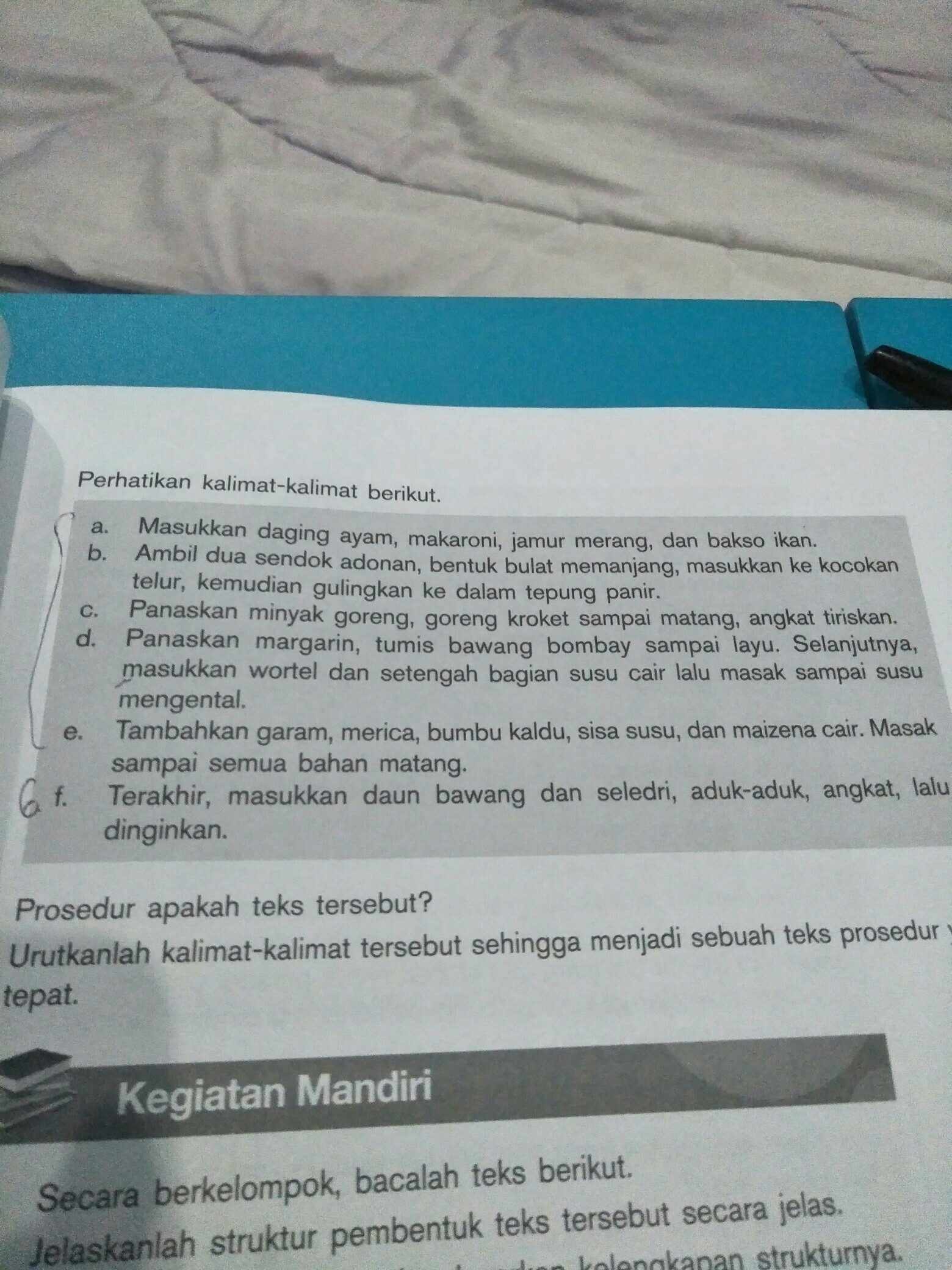 Jelaskanlah Struktur Pembentuk Teks Tersebut Secara Jelas Sedang