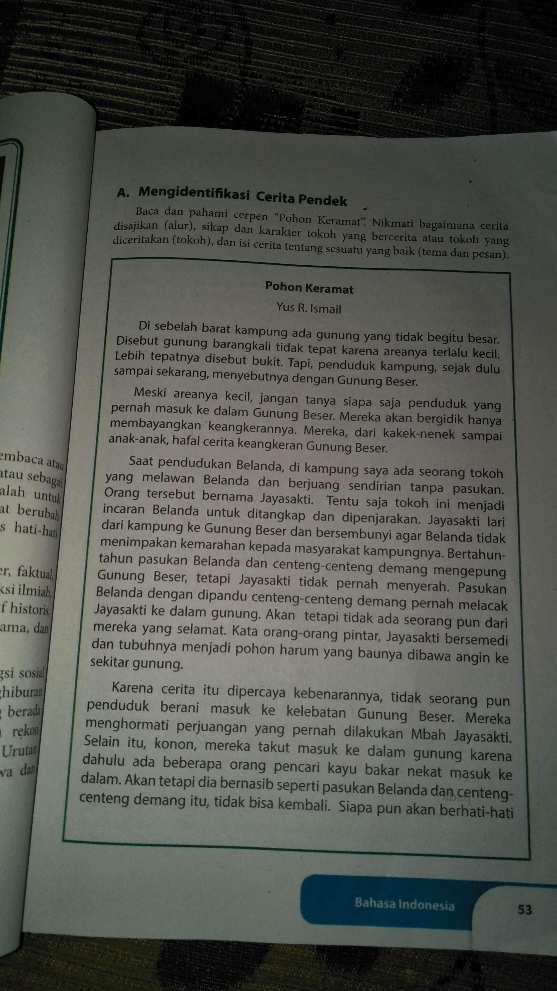 Struktur Teks Cerpen Pohon Keramat Karya Yus R Ismail