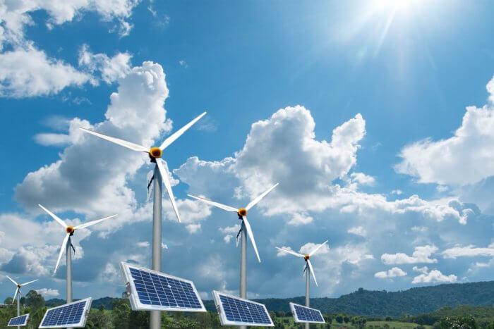 apa perbedaan sumber energi yang dapat diperbaharui dan