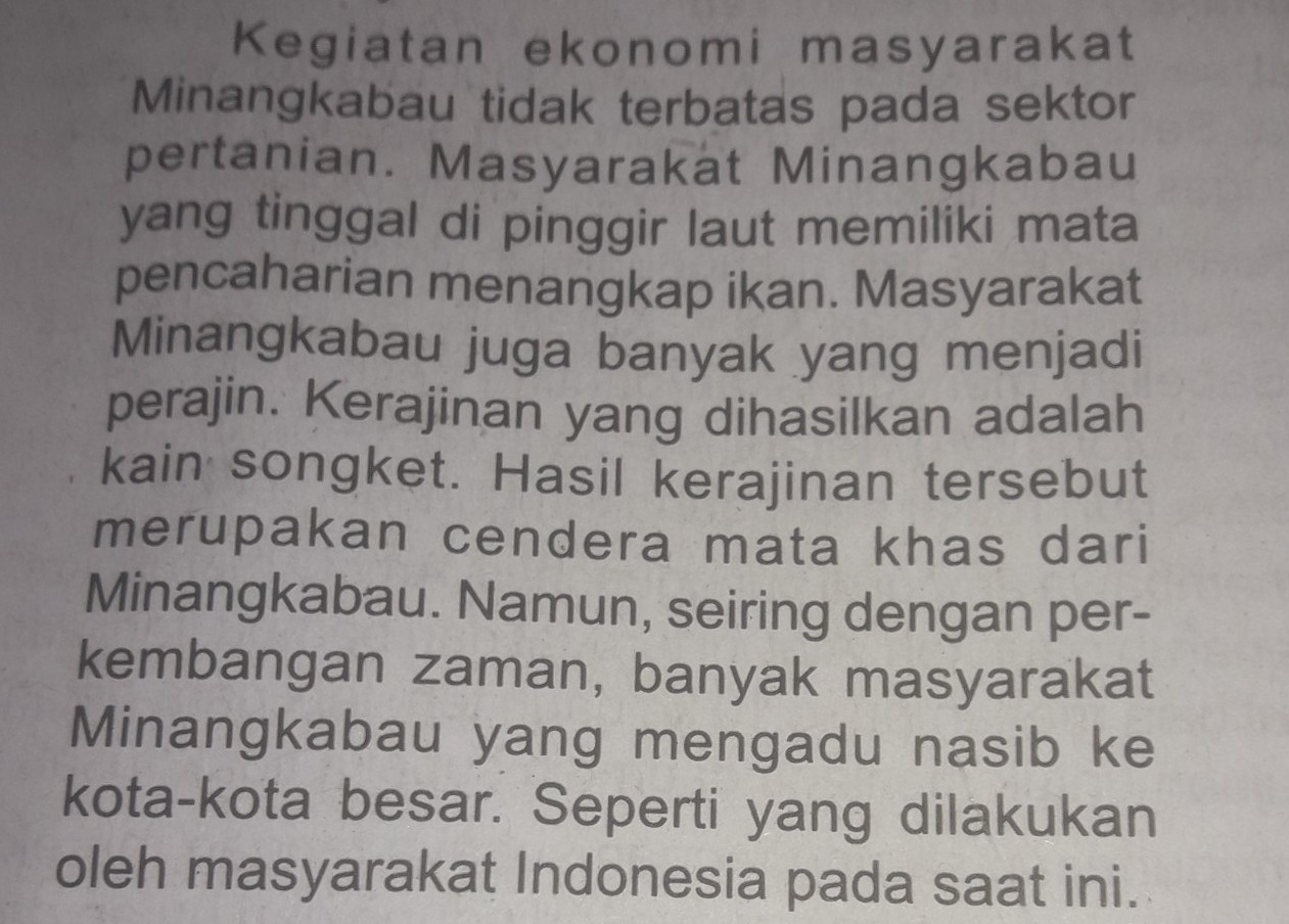 1.)Pokok pikiran pada paragraf tersebut adalah...A
