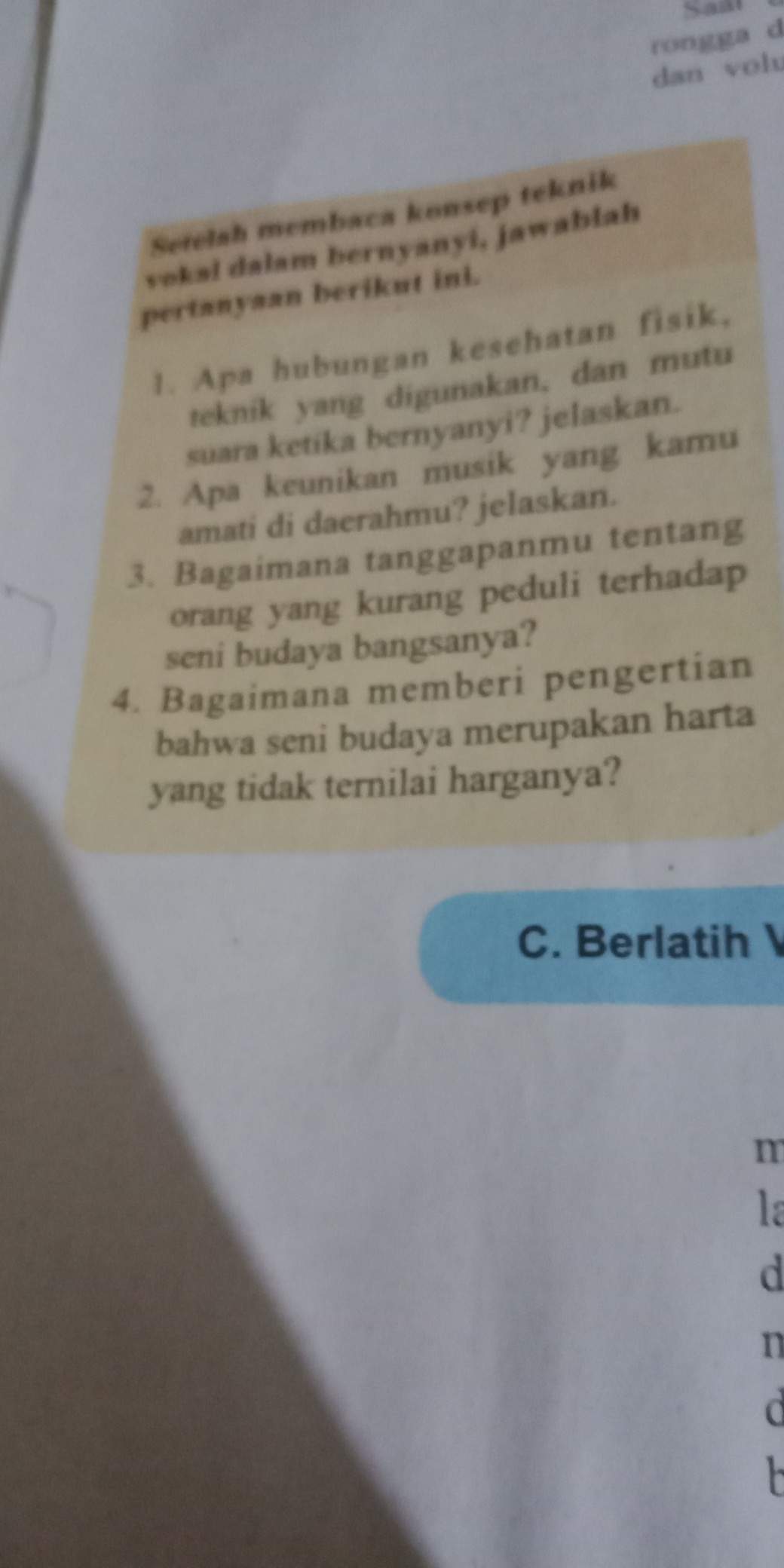 Apa Keunikan Alat Musik Yg Kamu Amati Di Daerahmu Jelaskan