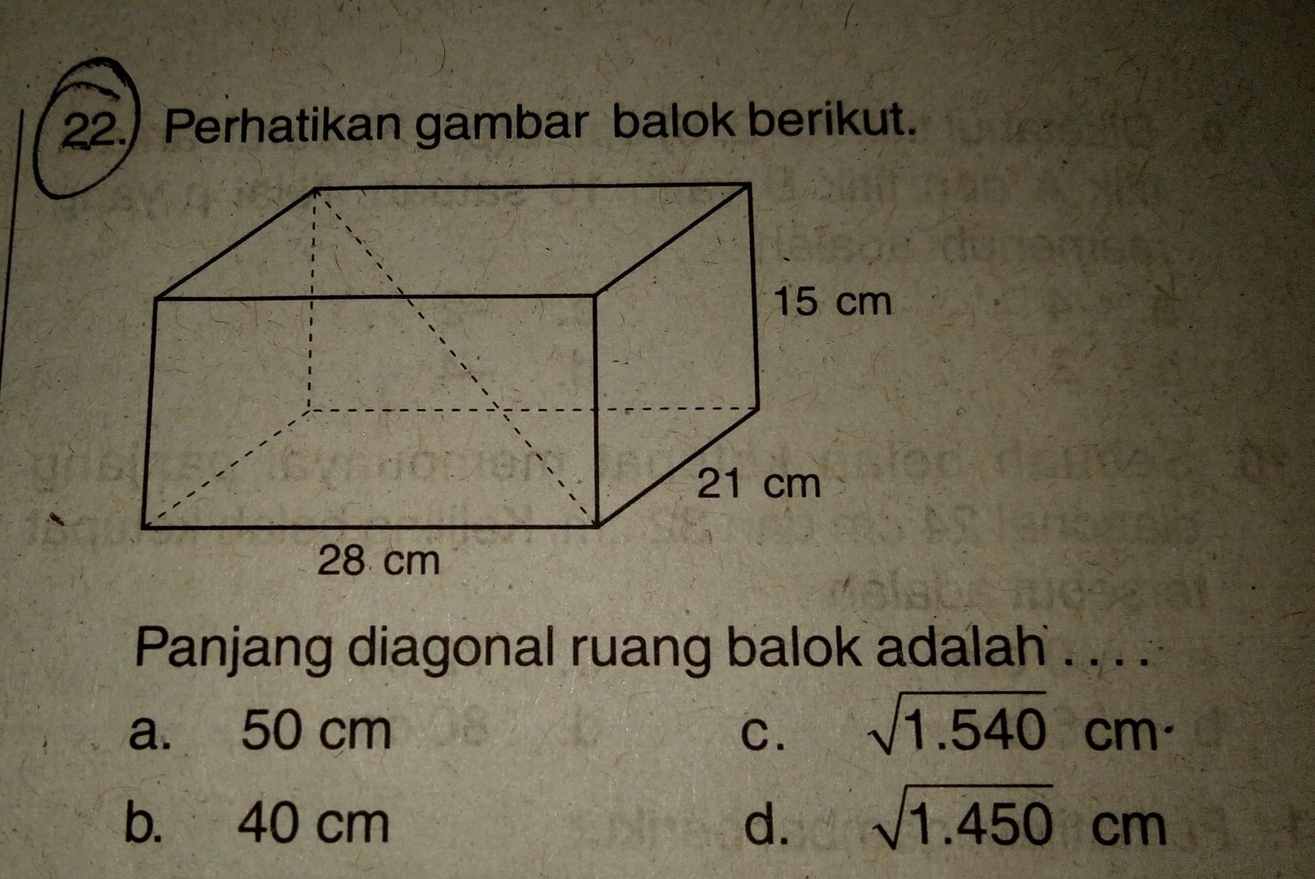 Perhatikan gambar balok berikut. Panjang diagonal ruang balok adalah