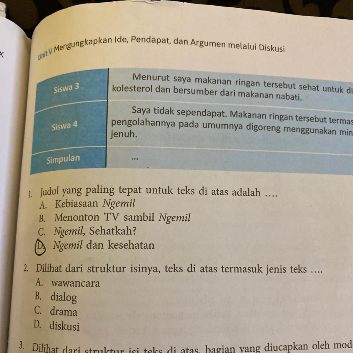 Dilihat dari struktur isinya, teks di atas termasuk jenis teks. A