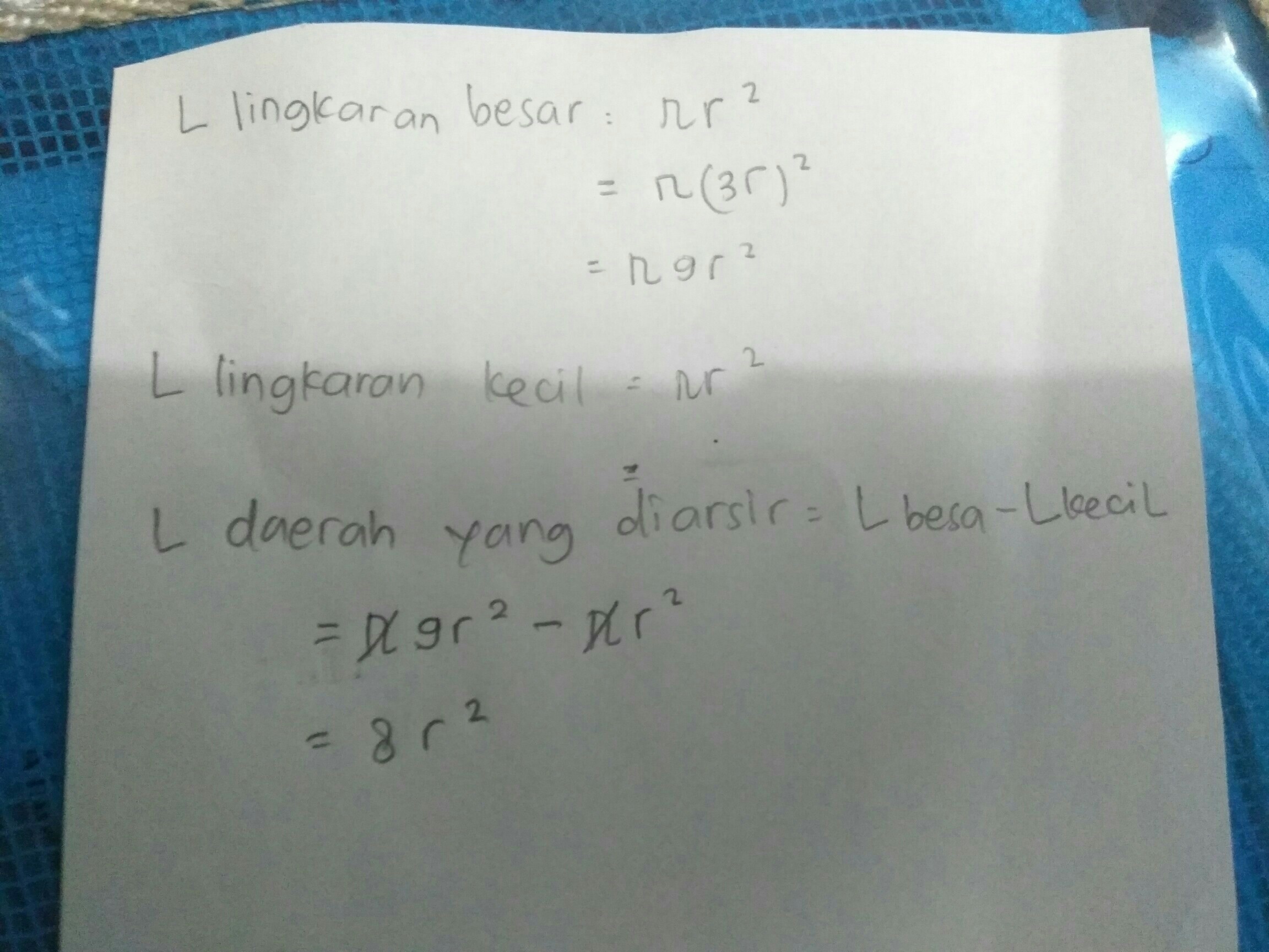 Pada gambar di samping, luas daerah yang diarsir adalah Brainly.co.id