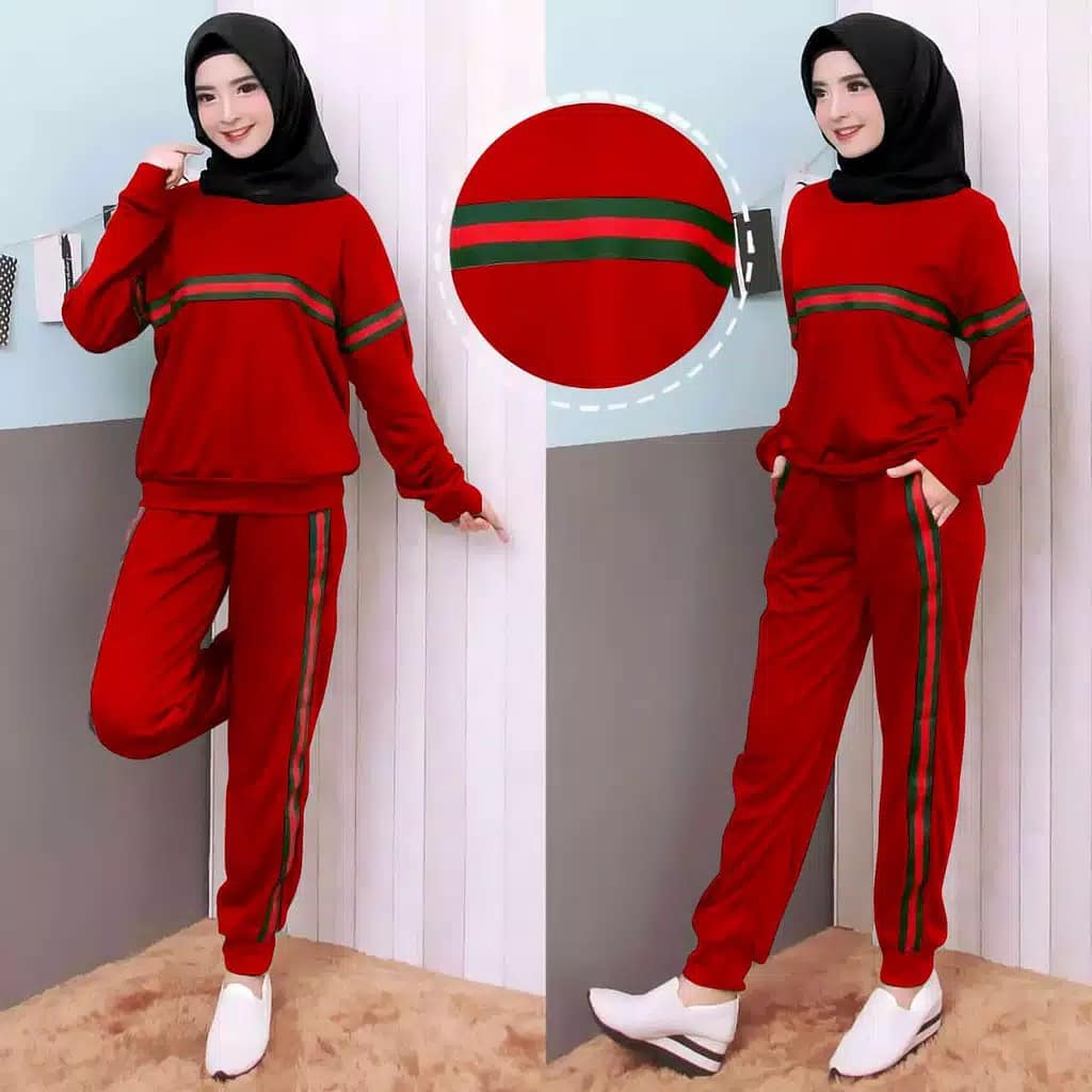 Baju Olahraga Wanita Kekinian BAJUKU
