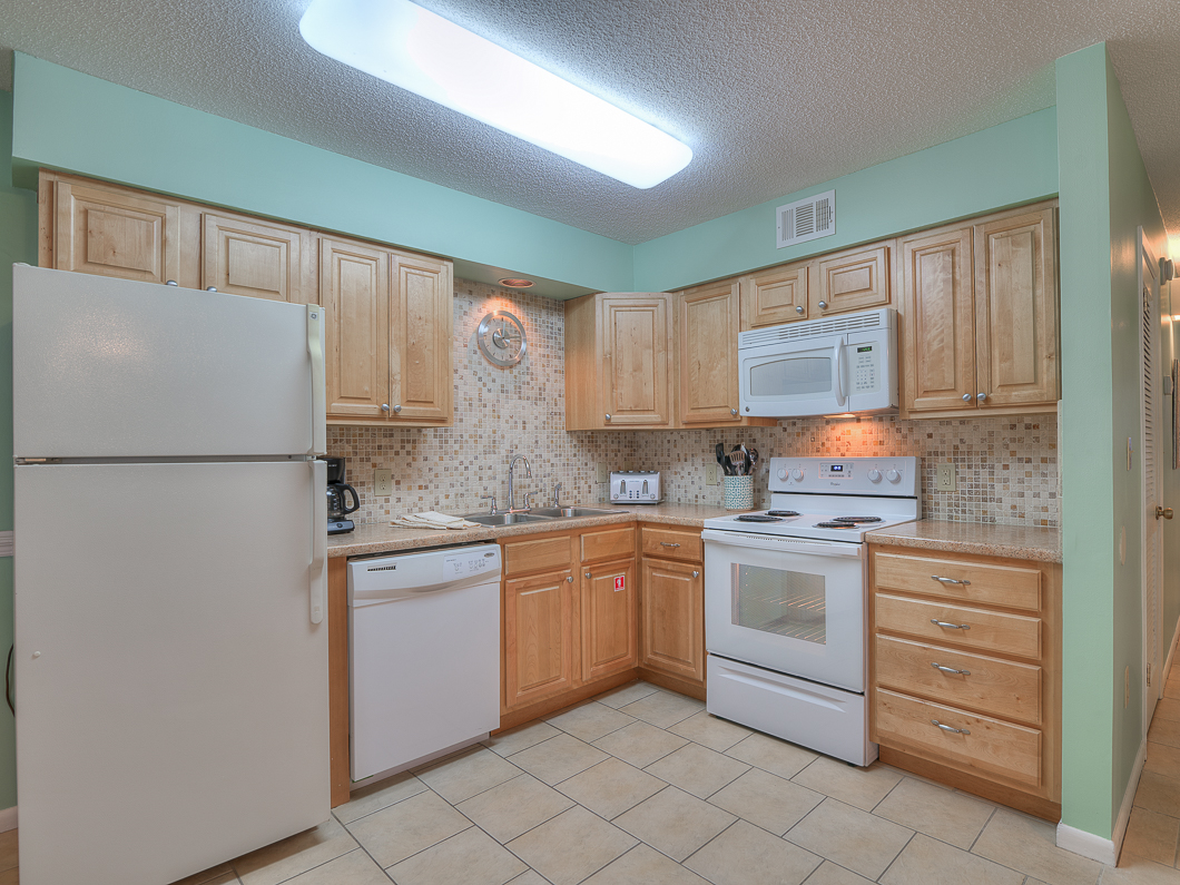 “Sea La Vie” Sandpiper Condominium Unit 3B 1069 W Beach Blvd