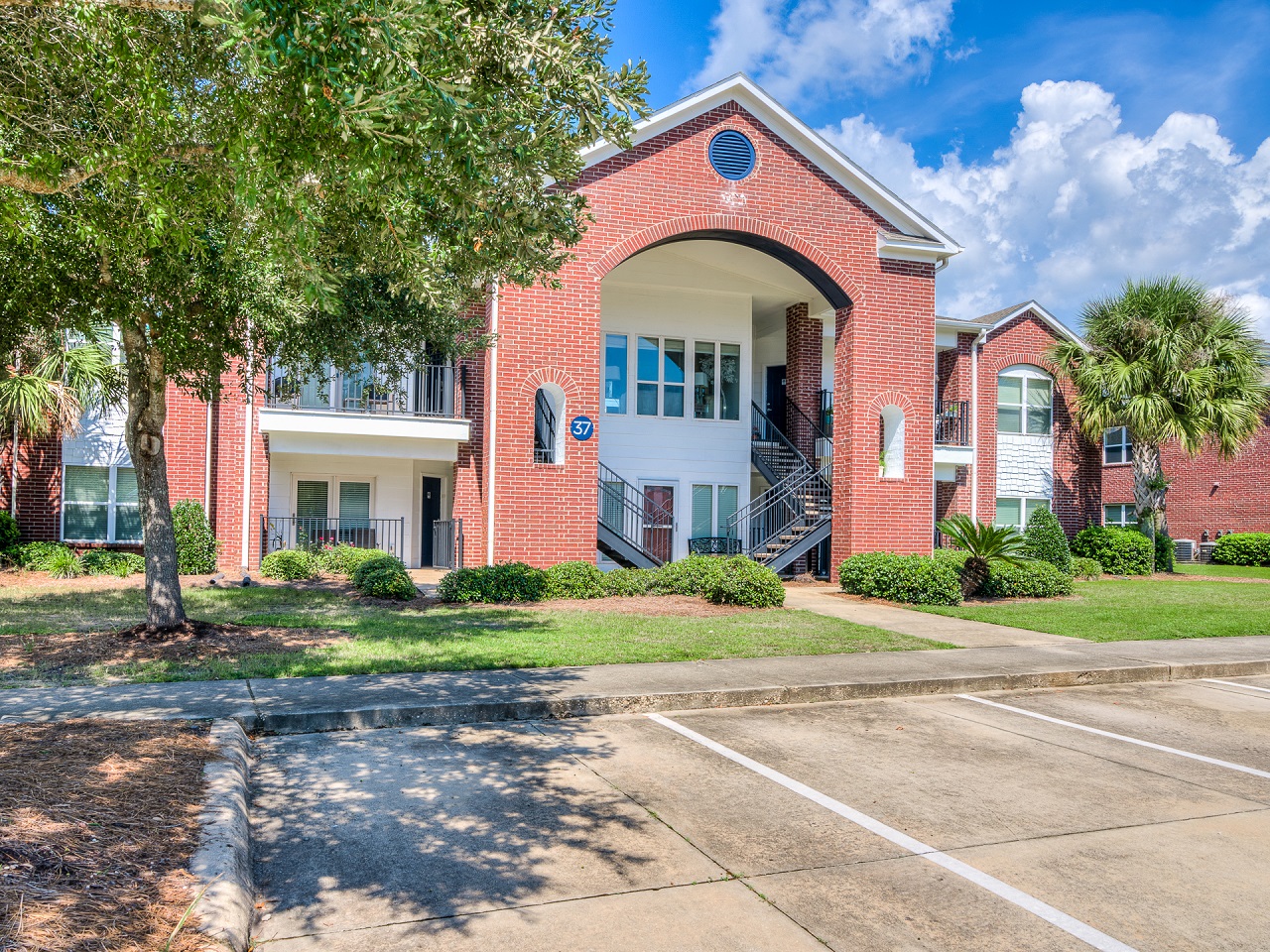 One Club 3711 20050 Oak Road East Gulf Shores, AL