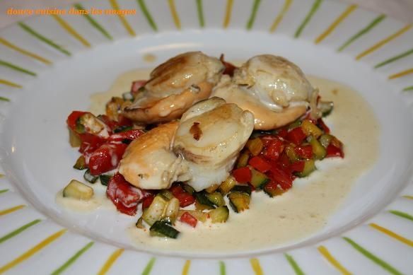 Coquilles saint jacques sur une mousseline de topinambours douce