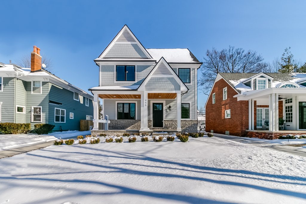 Urban Living on South Bates Street