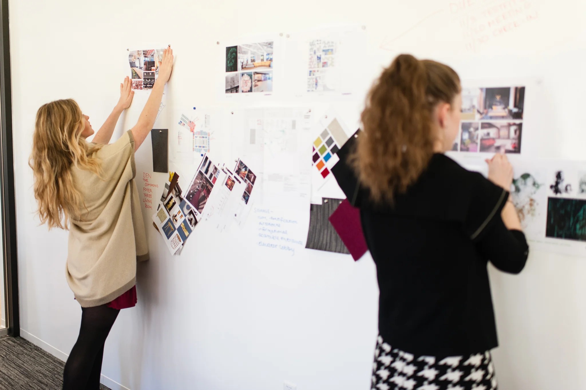 Ideas PULL Wallcovering System Whiteboard Paint, Dry Erase