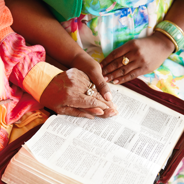 How to Start a Prayer Chain Hallmark Ideas & Inspiration+CaringBridge