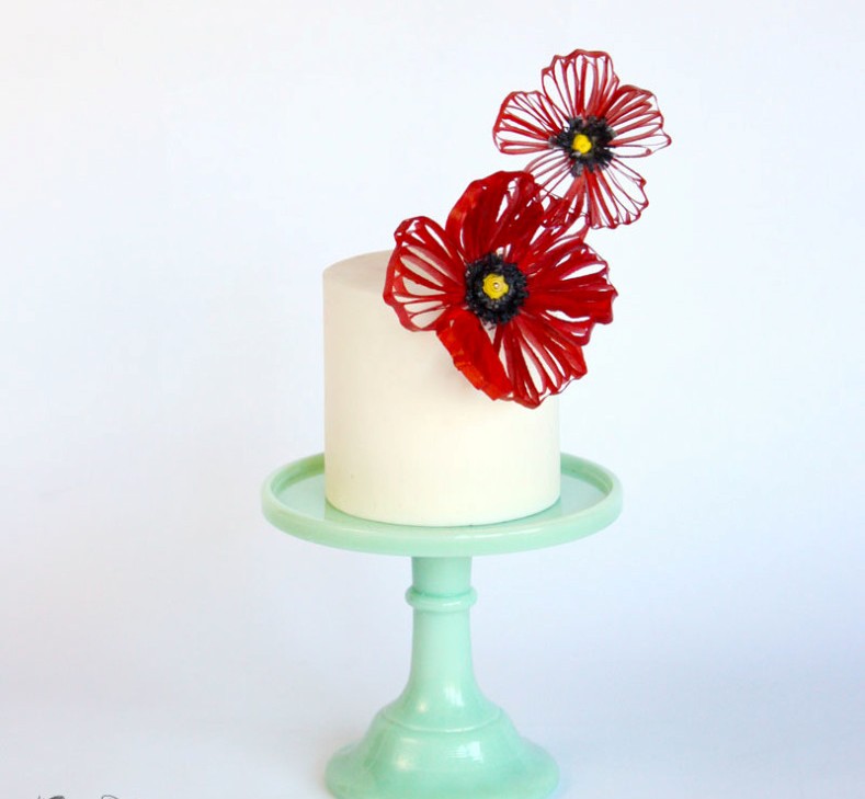 16 Amazing DIY Wafer Paper Flowers Ideas & Tutorials