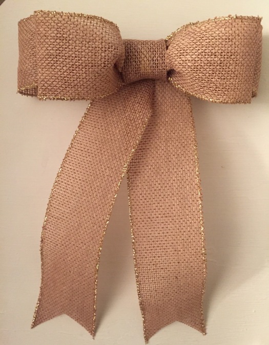 31 Interesting DIY Burlap Bow Tutorials