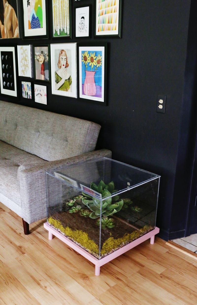 10 DIY Aquarium Fish Tank Coffee Table Designs & Plans